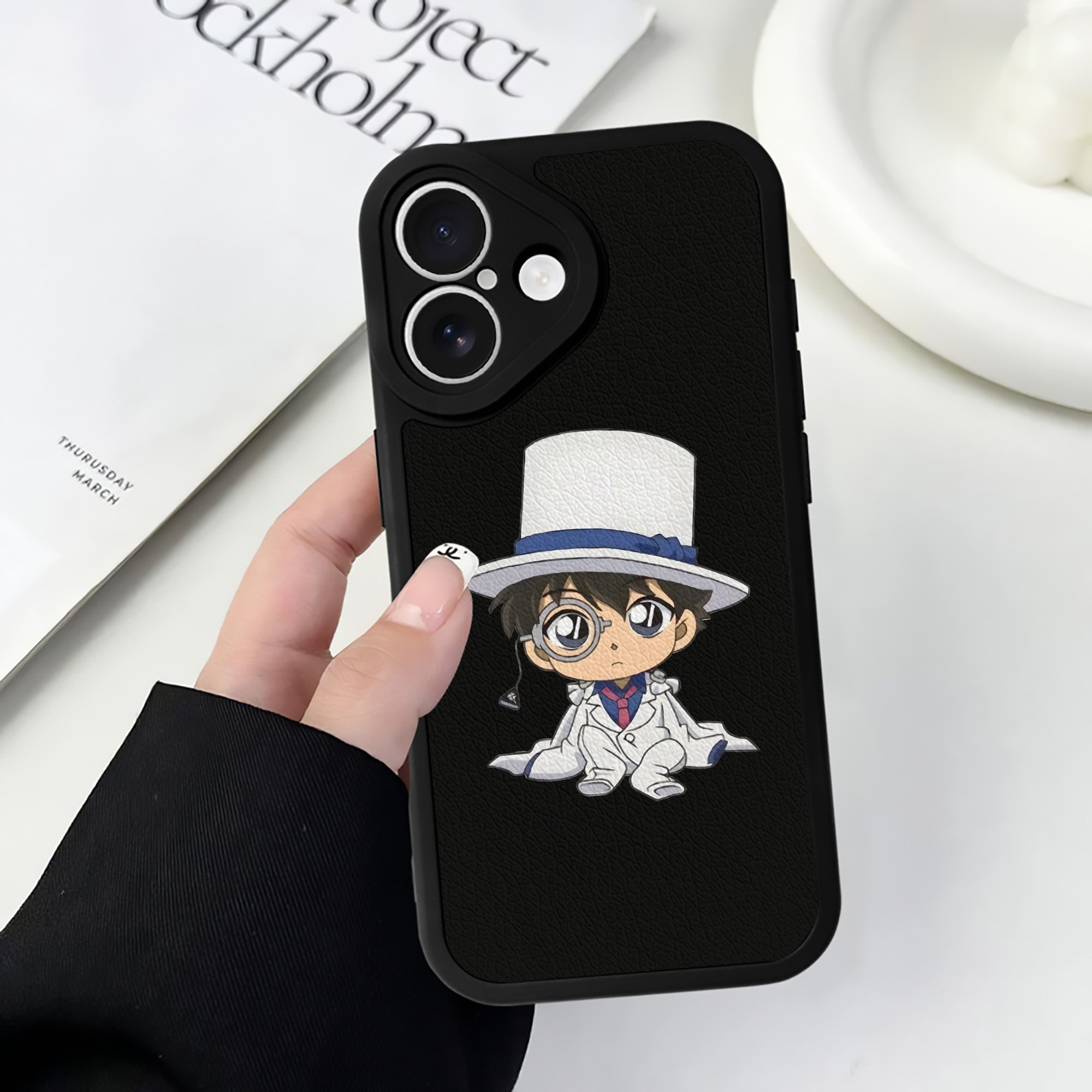 （画像用） 名探偵コナン くろば かいと Detective Conan Kuroba Kaito 【iPhone 16シリーズ対応】シリコンスマホケース（レザー調） 材質：シリコン